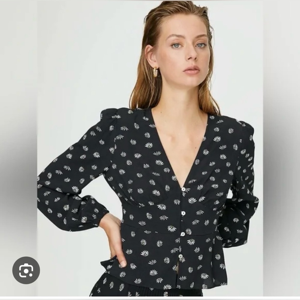 Aritzia Floral Blouse NWOT